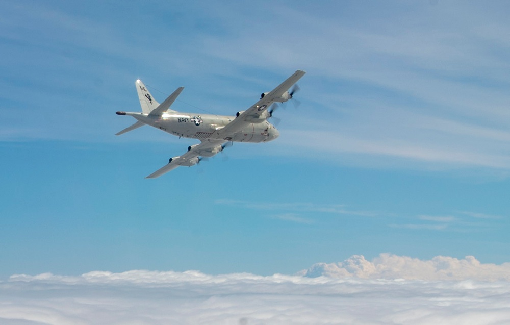 Patrol and Reconnaissance Squadron (VP) 30 P-3C Orion and P-8A Poseidon Formation Flight