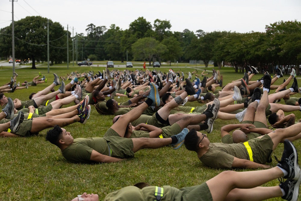 MCIEAST-MCB Camp Lejeune H&amp;S Battalion Motto Run