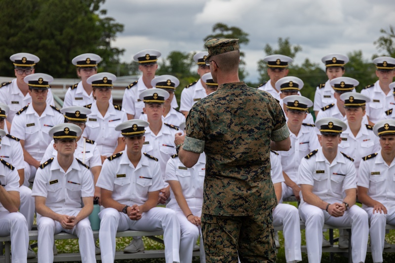 Midshipmen Arrive at Camp Lejeune