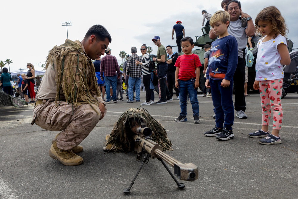 Marines, Sailors host exhibition during LA Fleet Week