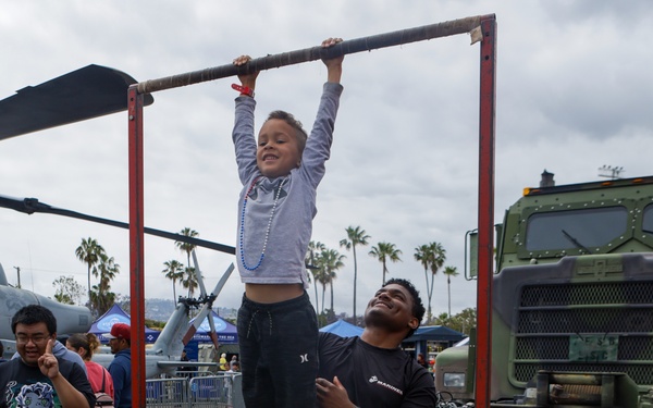 Marines, Sailors host exhibition during LA Fleet Week