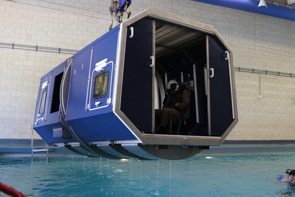 ASTC dunk tank simulates helicopter mishap in water