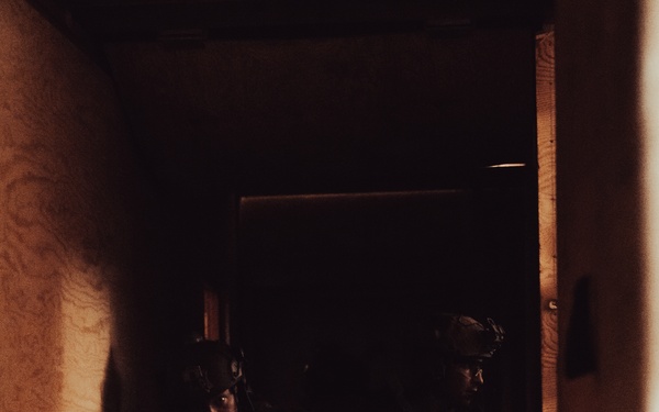 2d Recon Trains With EODMU8