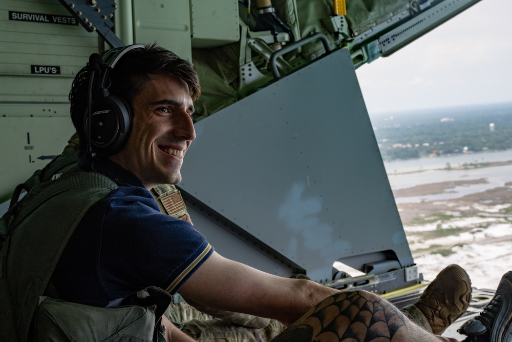 Hurlburt Field’s outgoing honorary commanders experience the MC-130J Commando II