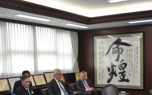 CDR. Dale Tourtelotte Meets with Japanese Ground Self Defense Forces Northeastern Army LTG Kajiwara Naoki