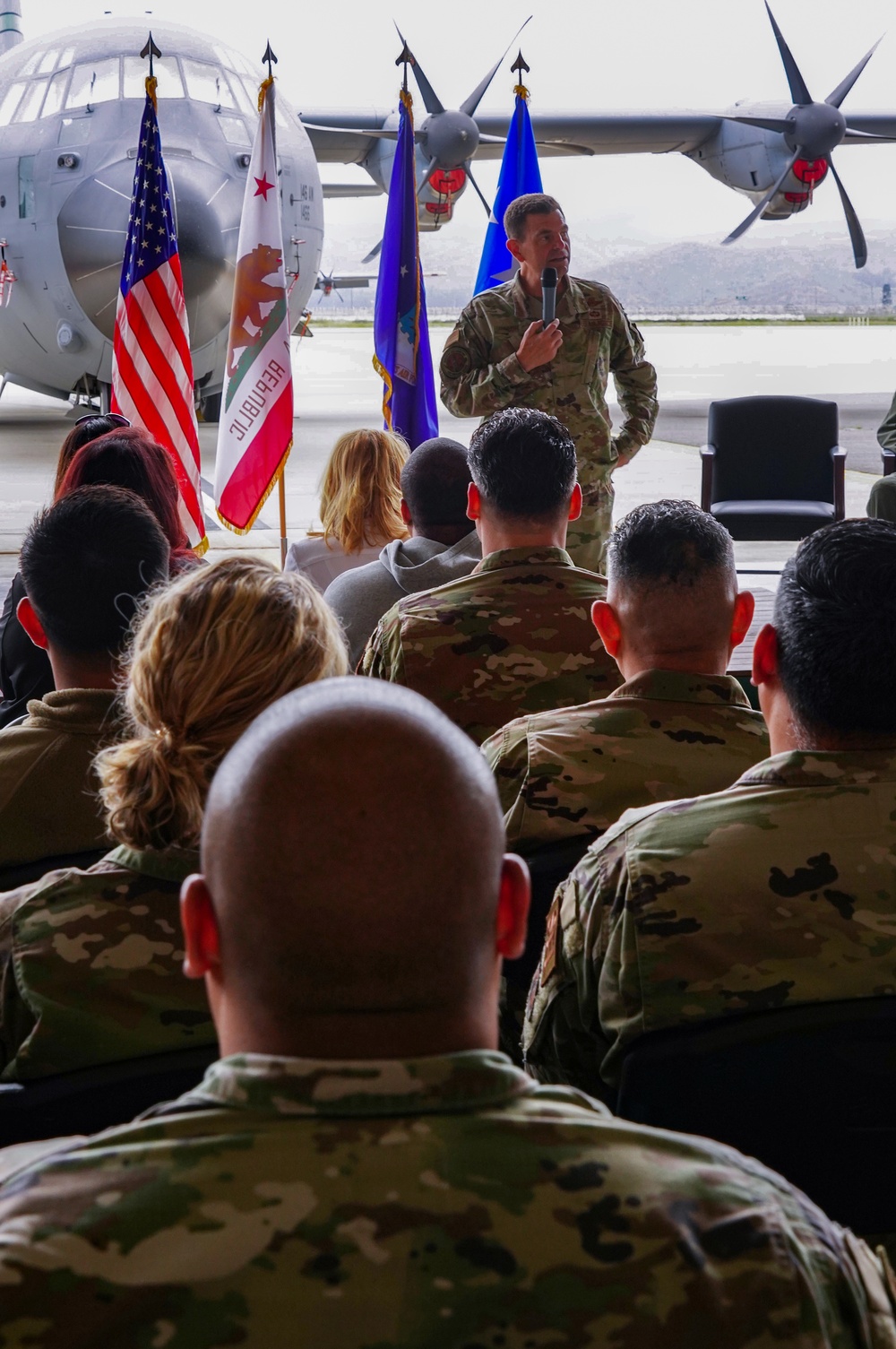 Director of the Air National Guard visits the 146th Airlift Wing