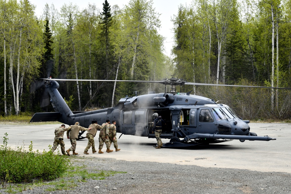 177th Fighter Wing Leads 108th Wing and 111th Attack Wing During Scruffy Devil Exercise in Alaska