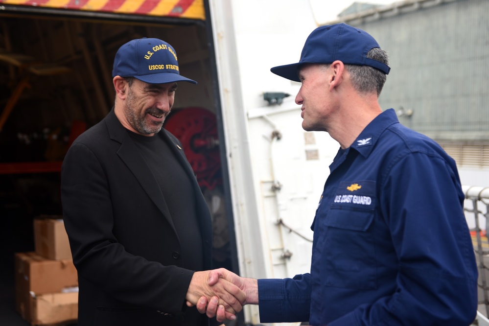 Ambassador Jonathan Kaplan, U.S. Embassy Singapore, visits U.S. Coast Guard Cutter Stratton (WMSL 752) at Sembawang Naval Base