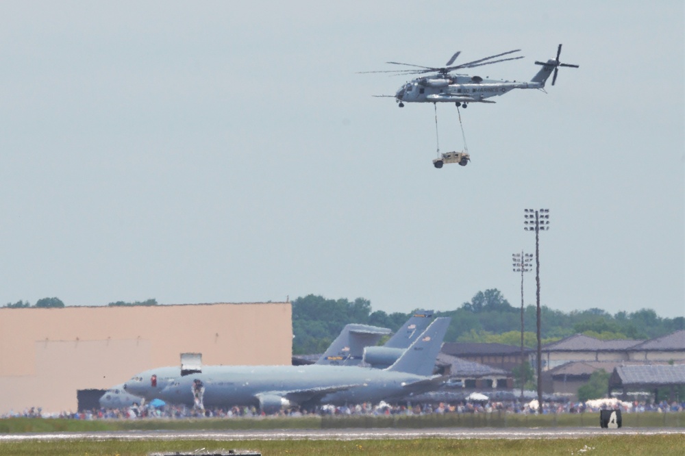 Power in the Pines Airshow – MAG 49 Marine Rotary Wing Display