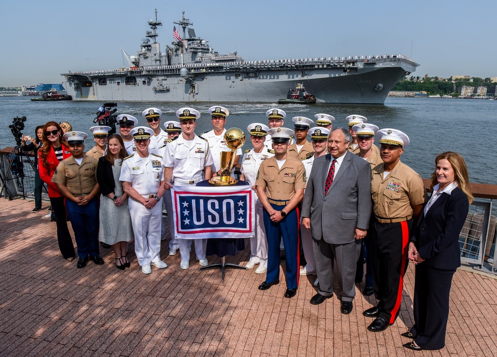 DVIDS - Images - SECNAV Visits NYC FLEET WEEK 2023 [Image 21 Of 43]