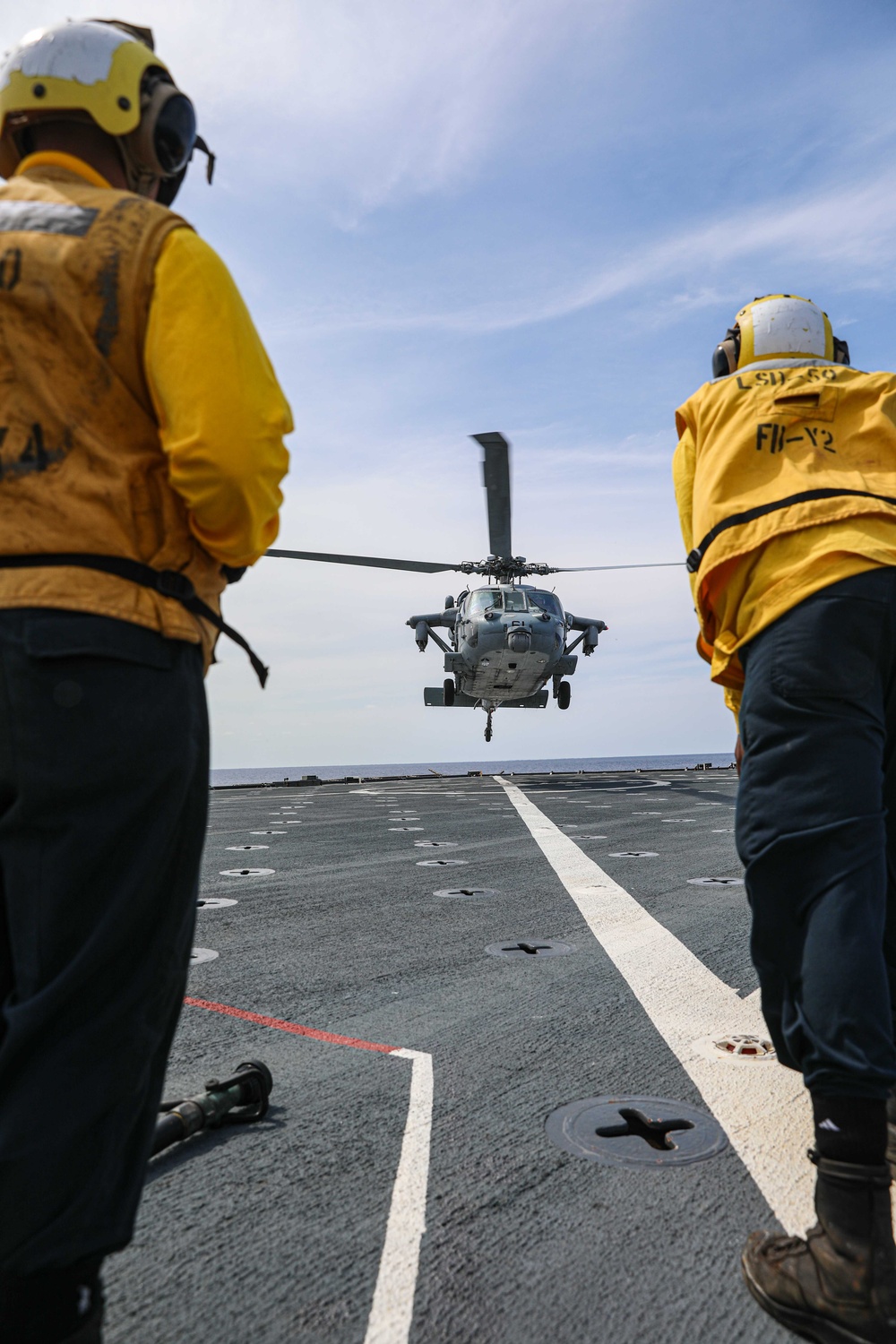 USS Carter Hall Conducts Flight Quarters