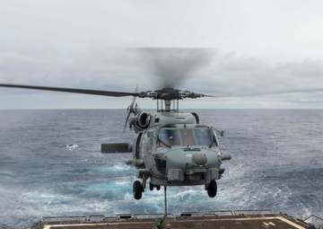 Wayne E. Meyer Conducts Practice Vertical Replenishment