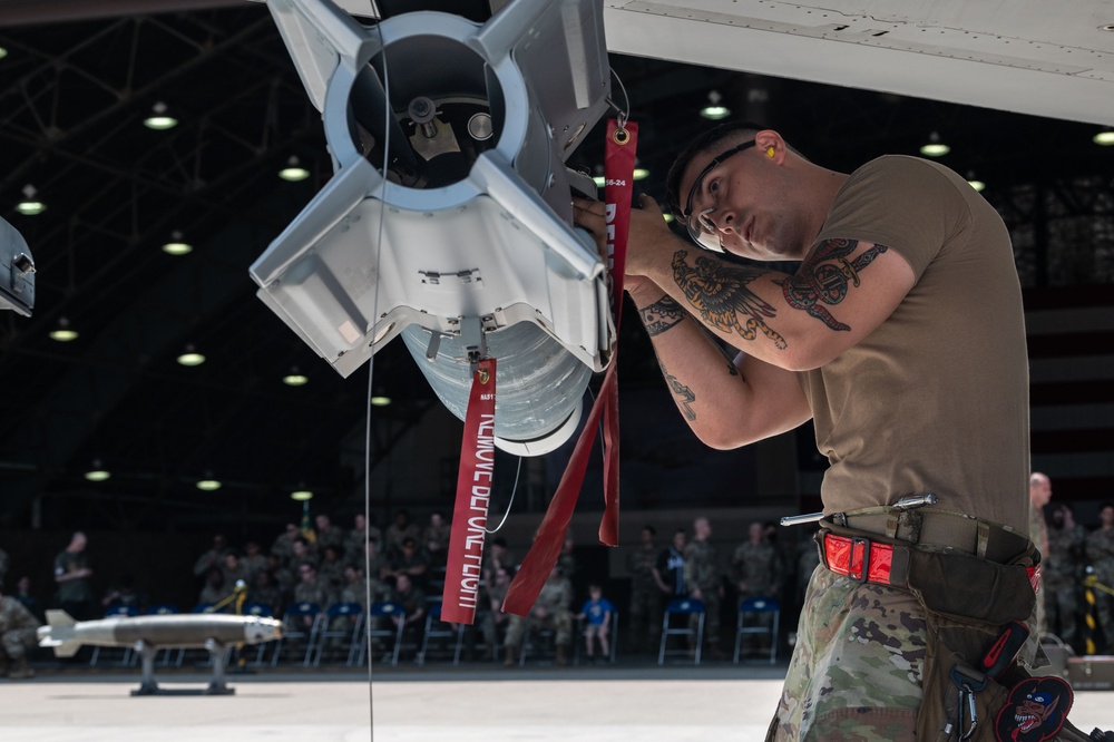 25th vs. 36th: FGS load crew competition takes place