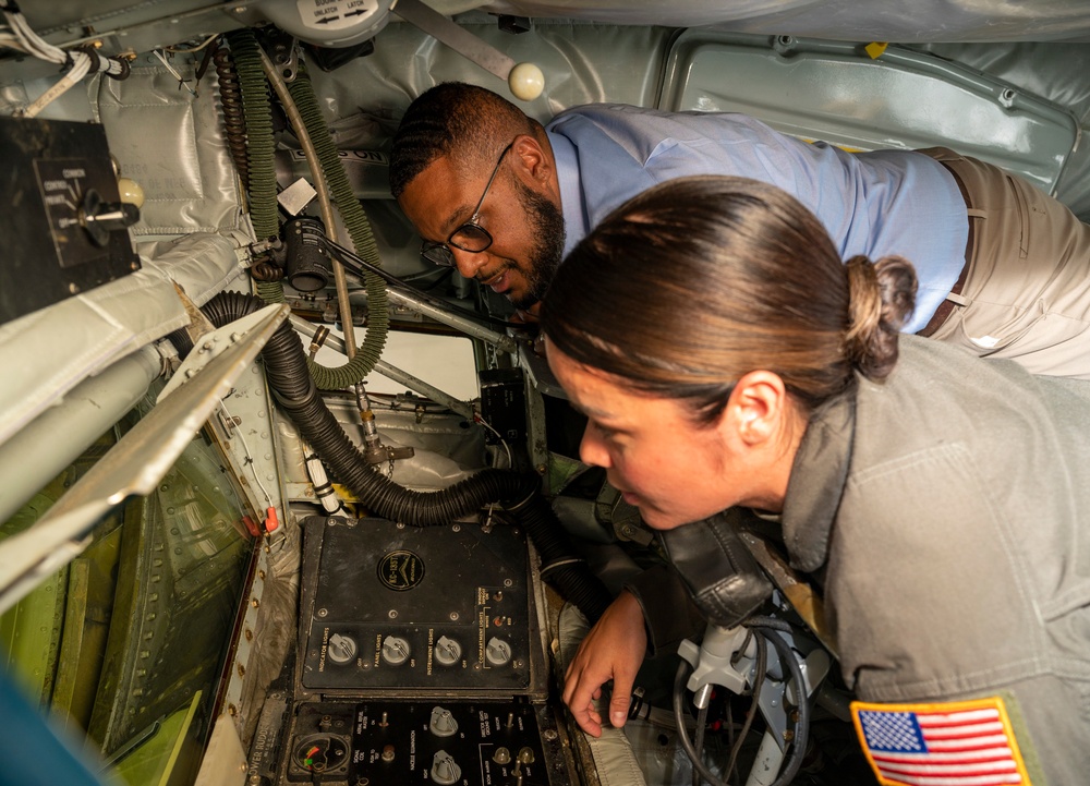 Lt. Governor visits 171st ARW