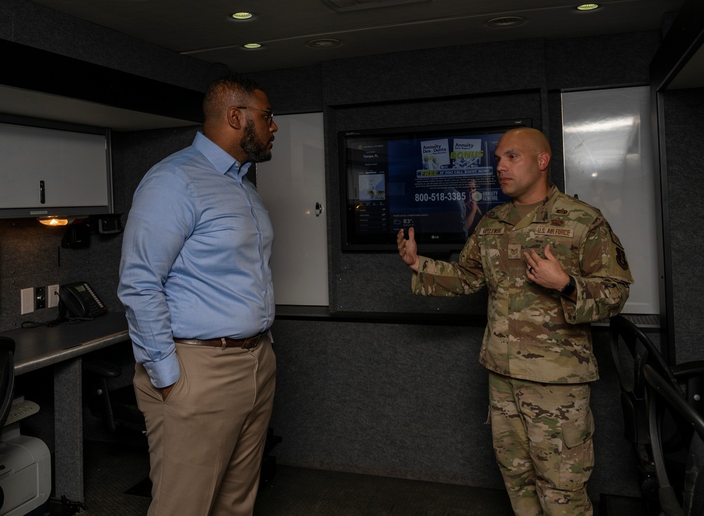 Lt. Governor visits 171st ARW