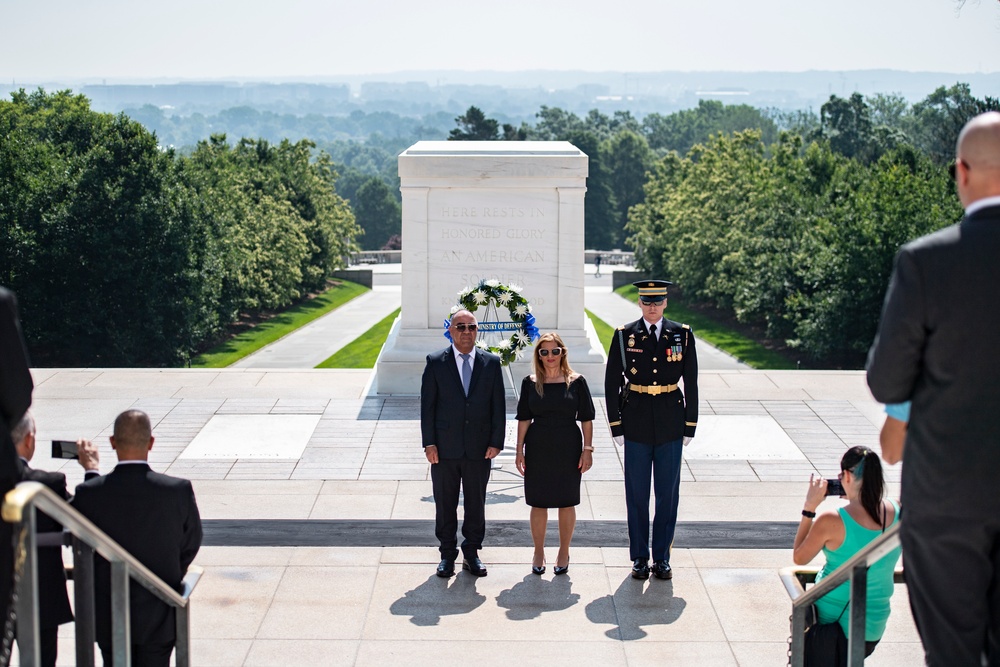 Israel Ministry of Defense Director of the Department for Families and Commemoration Arye Mualem Participates in a Public Wreath-Laying Ceremony at the Tomb of the Unknown Soldier