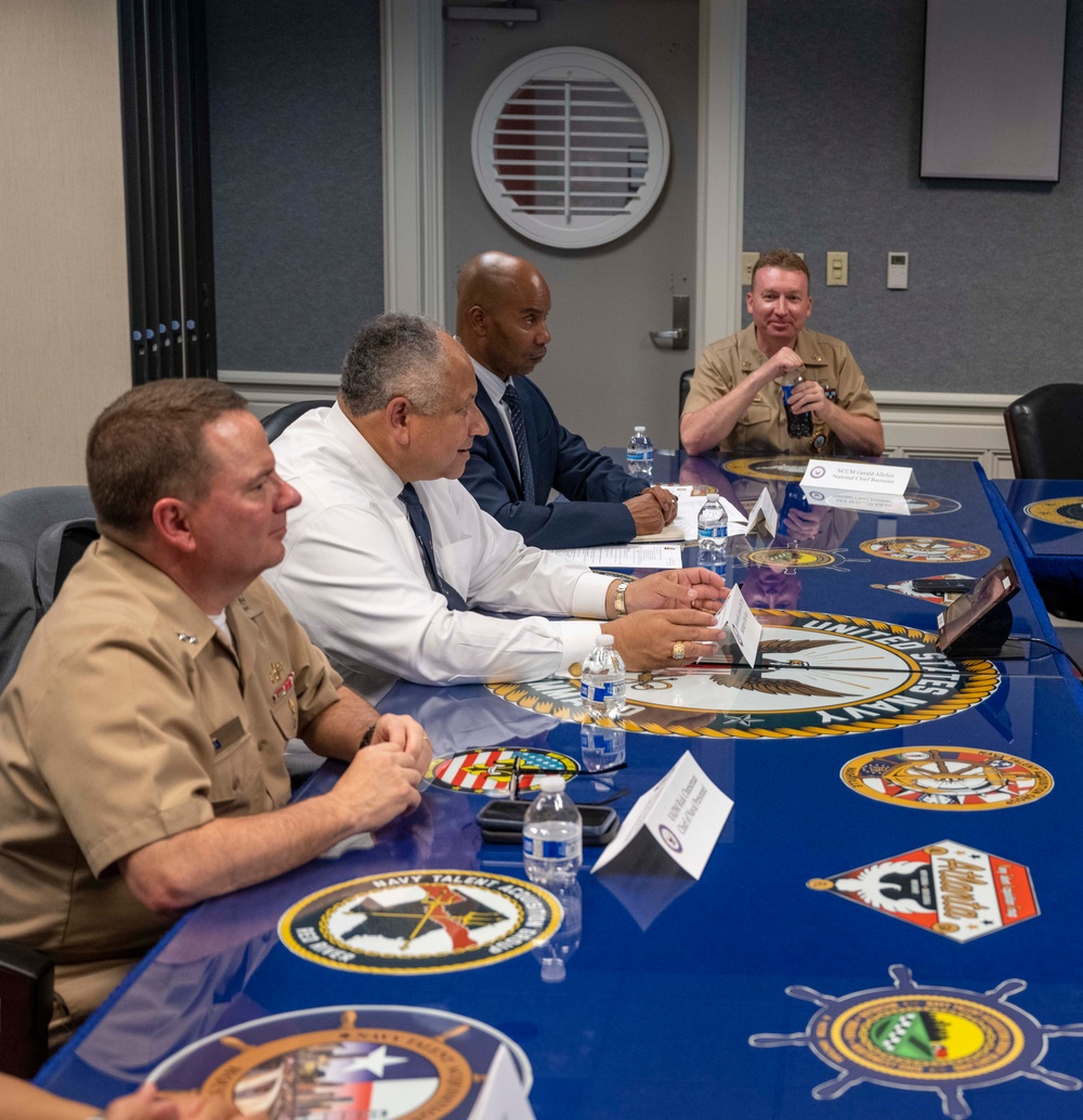 SECNAV Visits Navy Recruiting Command
