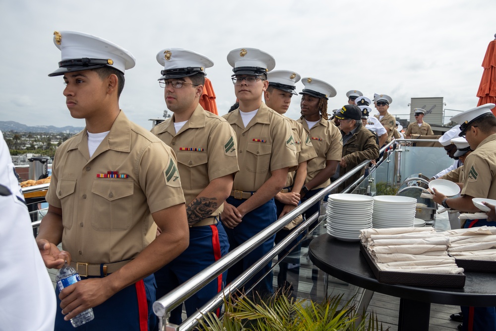 Marines, Sailors explore Venice Beach during LA Fleet Week