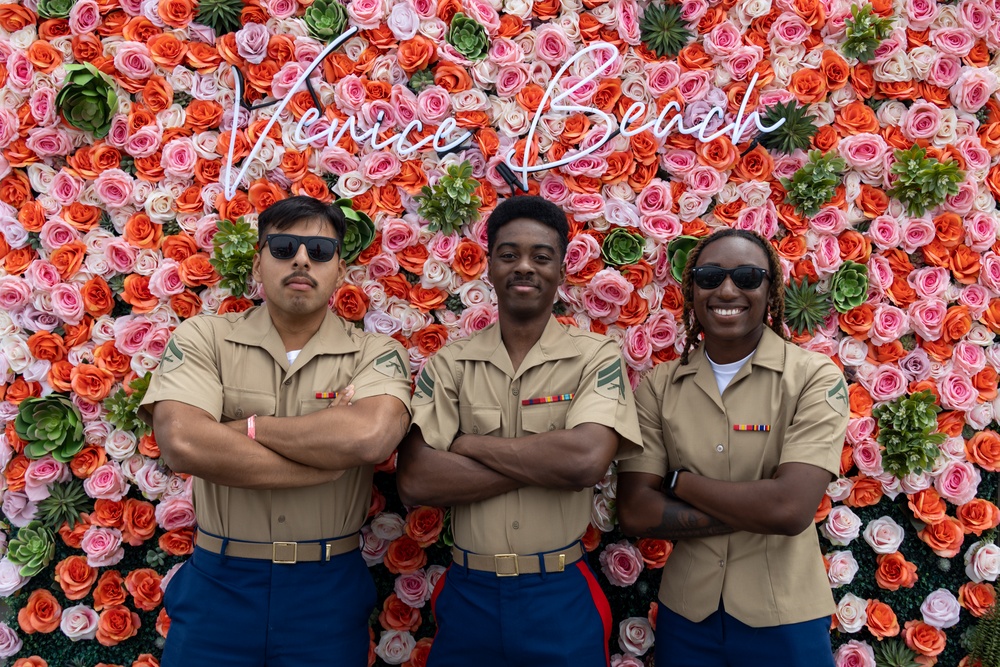 Marines, Sailors explore Venice Beach during LA Fleet Week