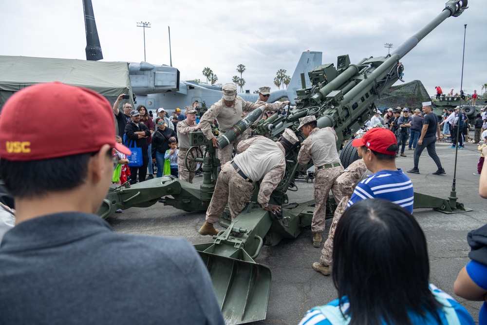 Marines, Sailors show off their capabilities at Port of Los Angeles