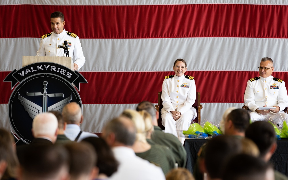 HSM-50 HOLDS CHANGE OF COMMAND