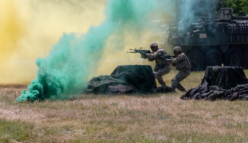 PA Army National Guard demonstration team debut