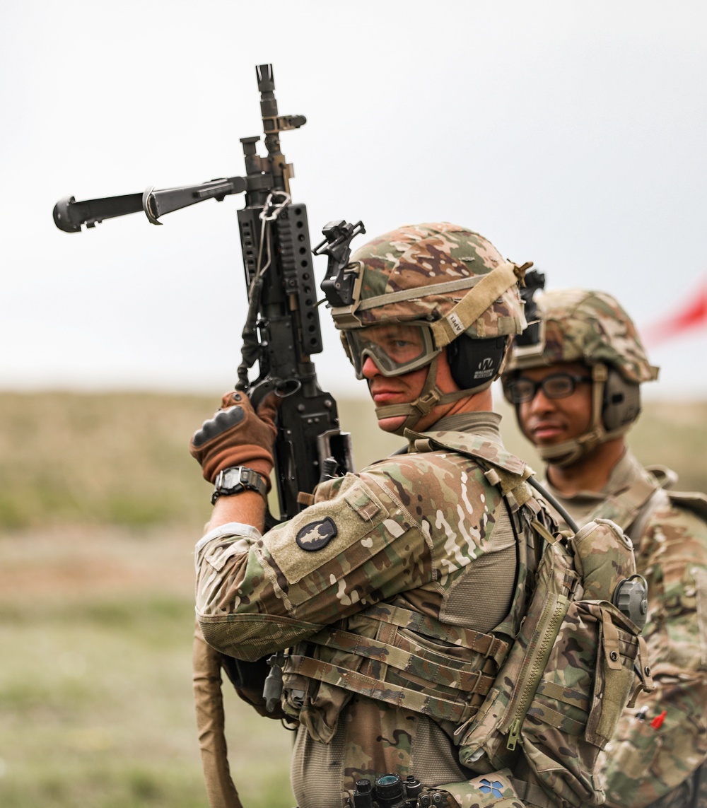 Iowa infantryman prepares for squad live-fire exercise at Camp Guernsey