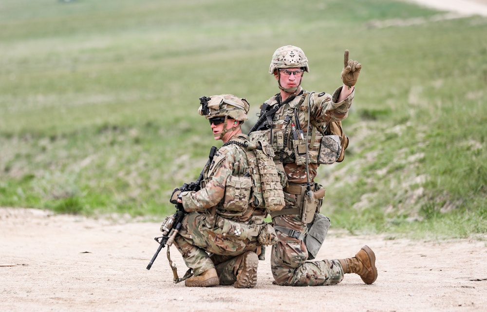 Iowa infantrymen conduct squad live-fire exercise at Camp Guernsey