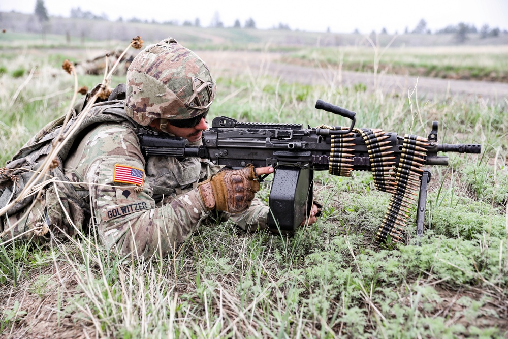 Iowa infantryman pulls security