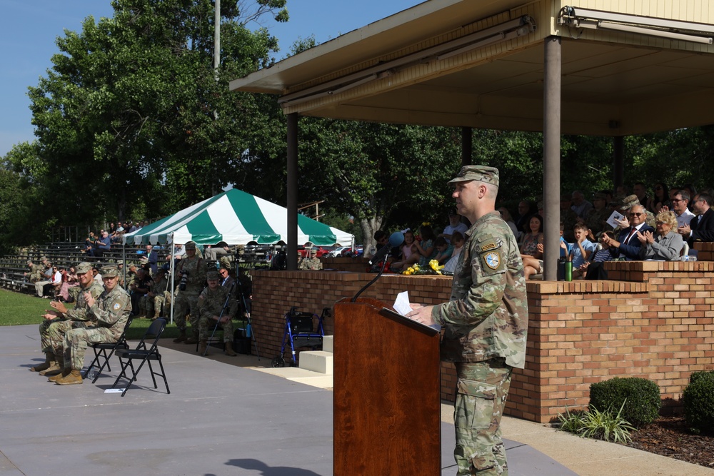 782d Military Intelligence Battalion (Cyber) Change of Command 09