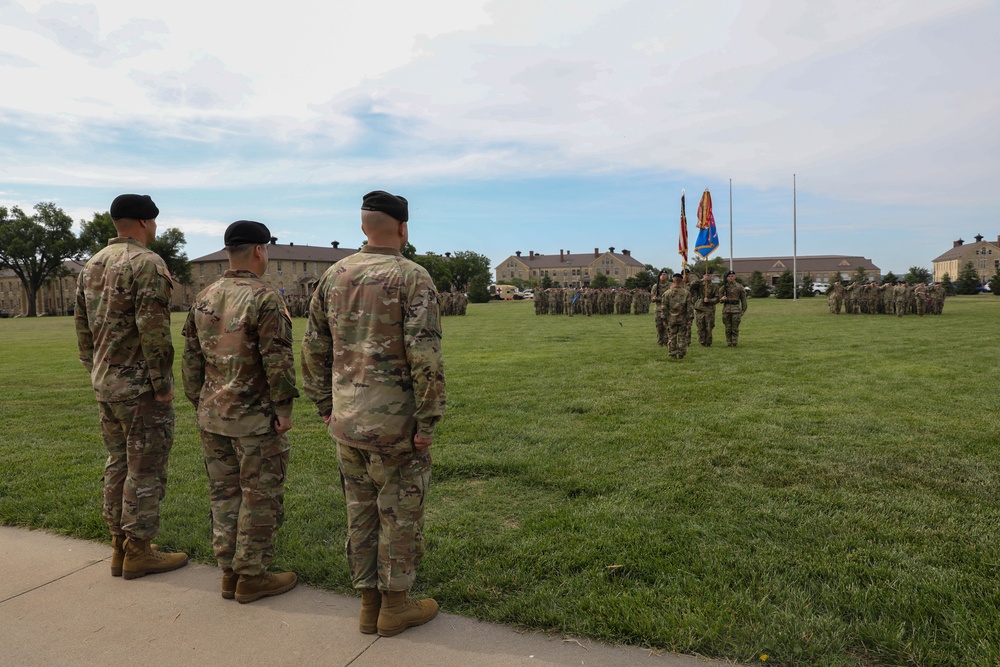 2-1 General Support Aviation Battalion Change of Command