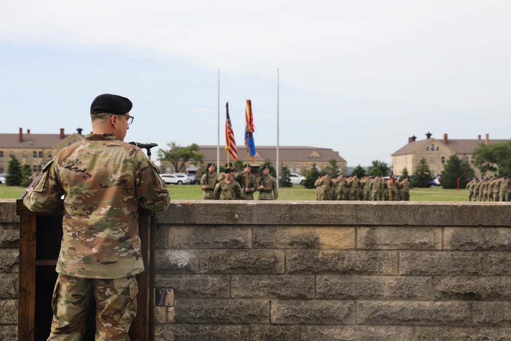 2-1 General Support Aviation Battalion Change of Command