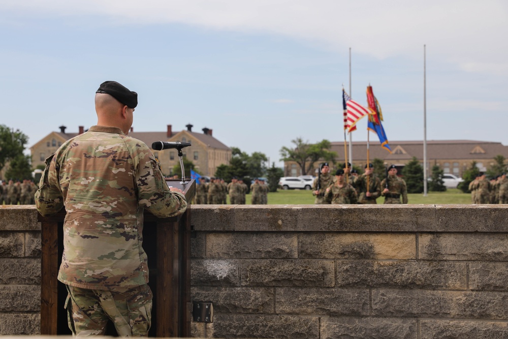 2-1 General Support Aviation Battalion Change of Command