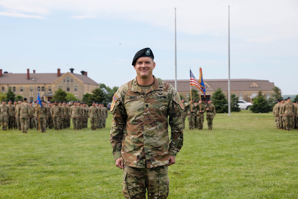 2-1 General Support Aviation Battalion Change of Command