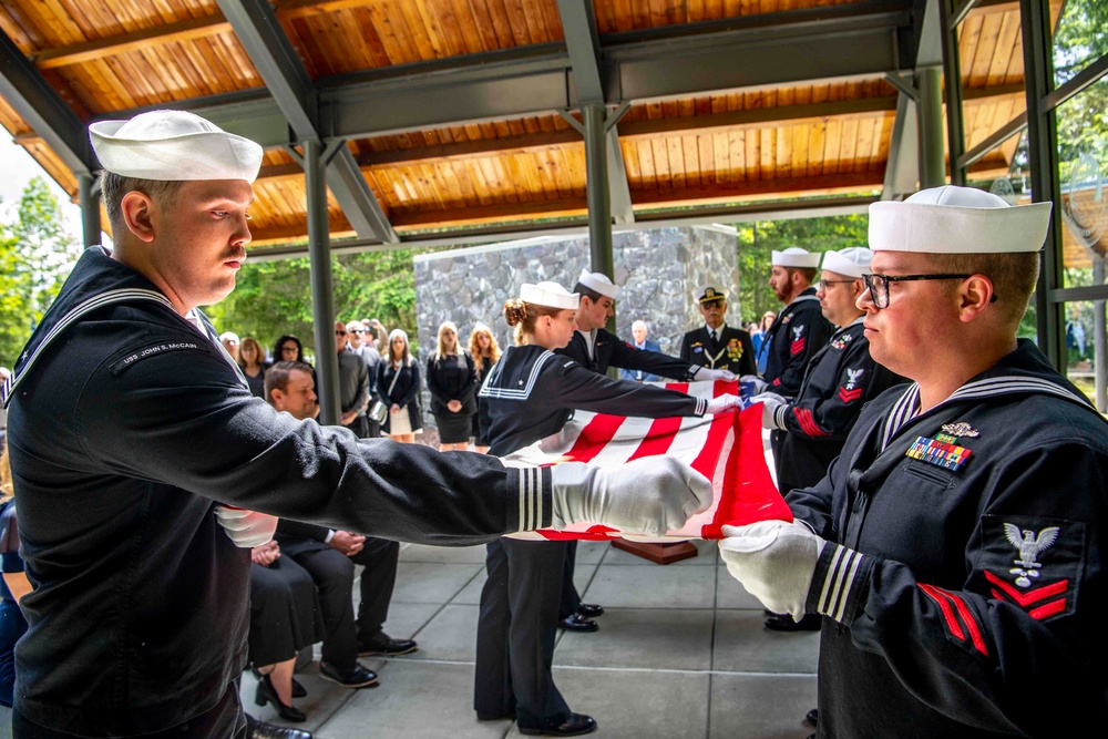 Former Vietnam POW Laid to Rest at Tahoma National Cemetery