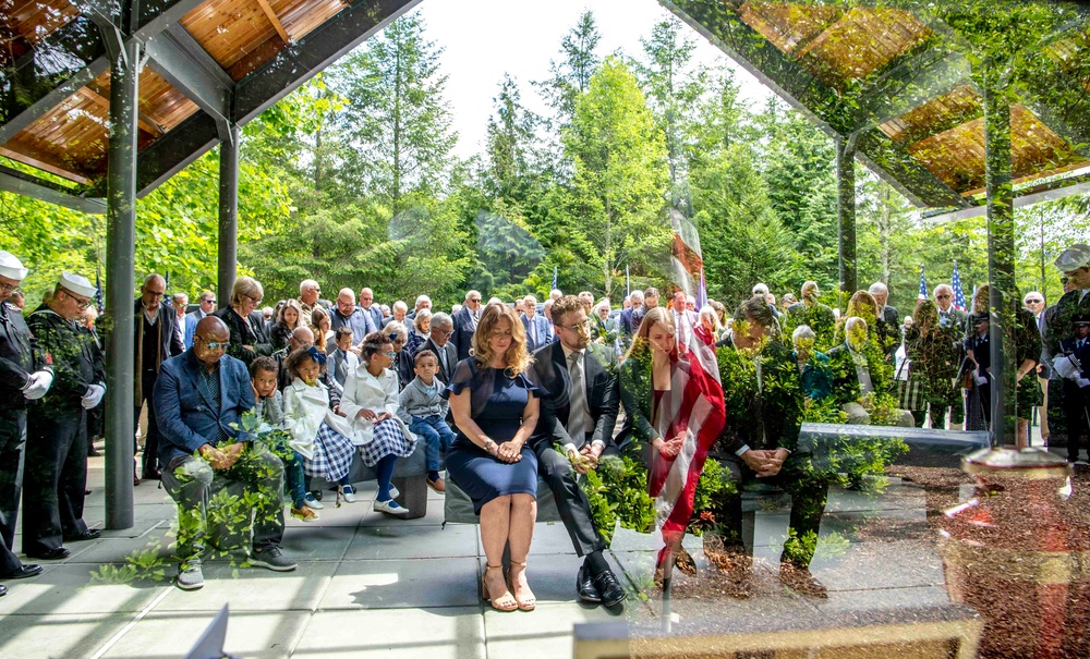 Former Vietnam POW Laid to Rest at Tahoma National Cemetery