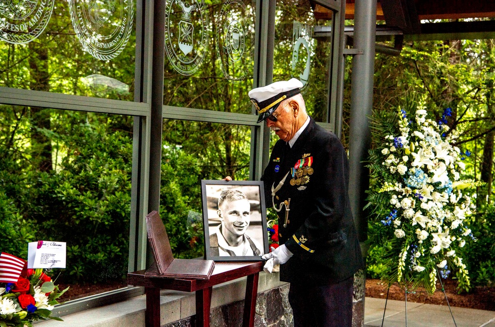 Former Vietnam POW Laid to Rest at Tahoma National Cemetery