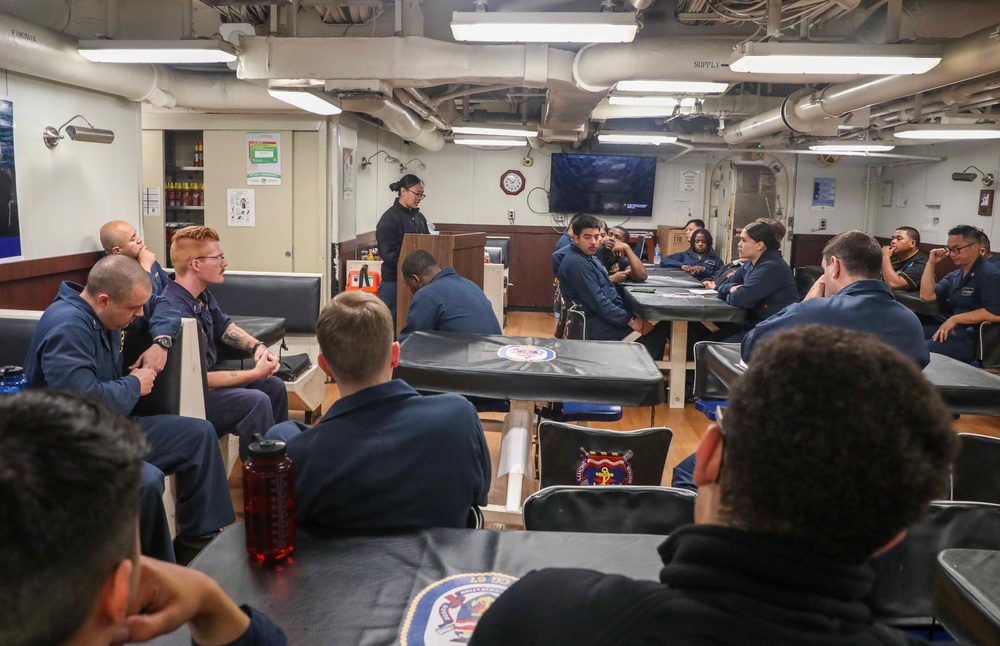 USS Shiloh Observes Asian American and Pacific Islander Month