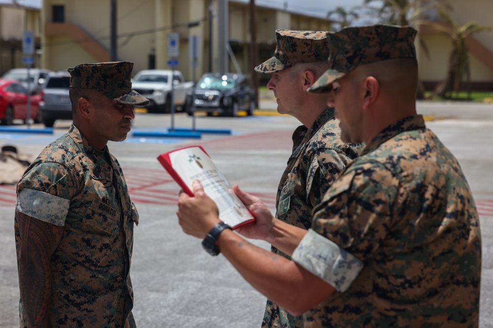 Master Gunnery Sgt. Milton Donatus Recieves The Navy And Marine Corps Commendation Medal