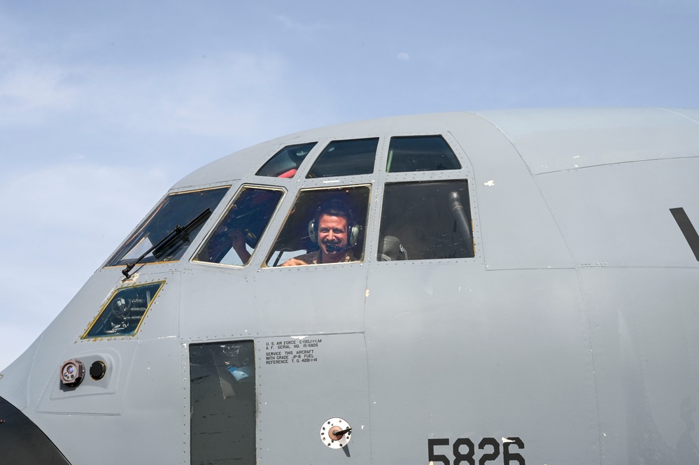 386 AEW Deputy Commander Fini Flight