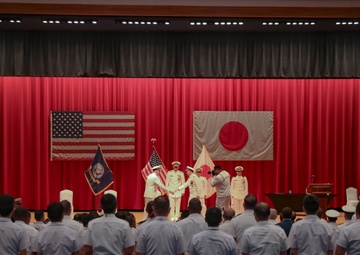 Rear Adm. Chris Cavanaugh relieves Rear Adm. Rick Seif as commander, Submarine Group 7 during a change of command ceremony.