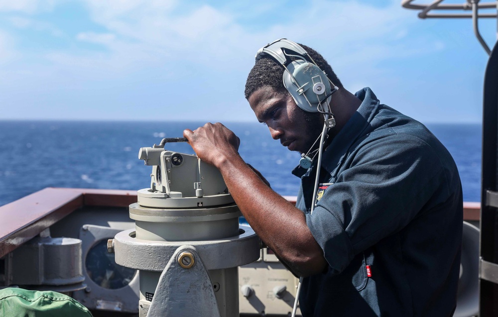 USS Shiloh Conducts Routine Operations