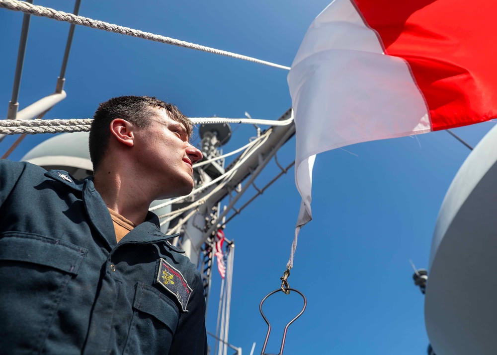 USS Shiloh Conducts Routine Operations