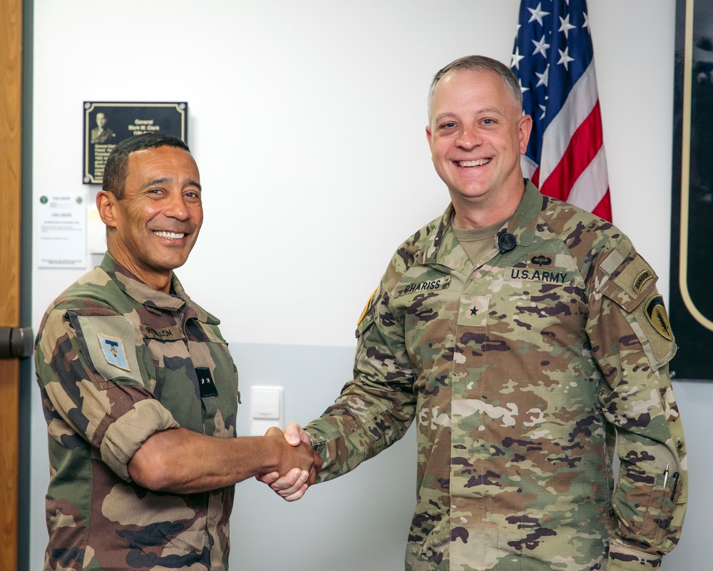 US Army, French Signal leaders discuss partnership, interoperability