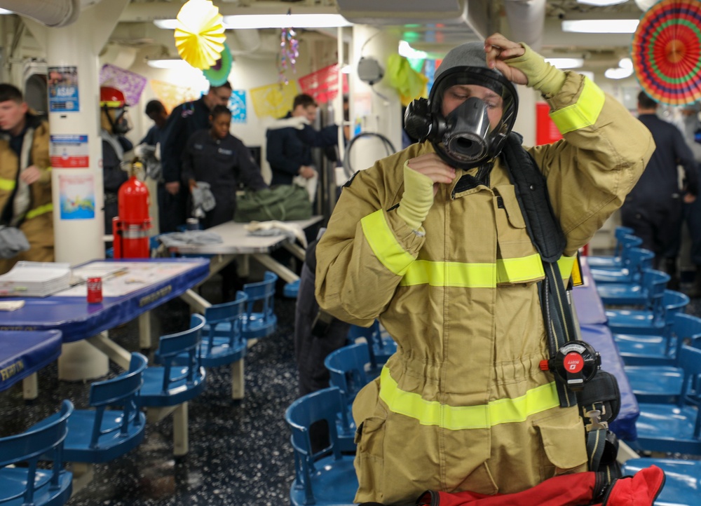USS Paul Ignatius Holds GQ Drills