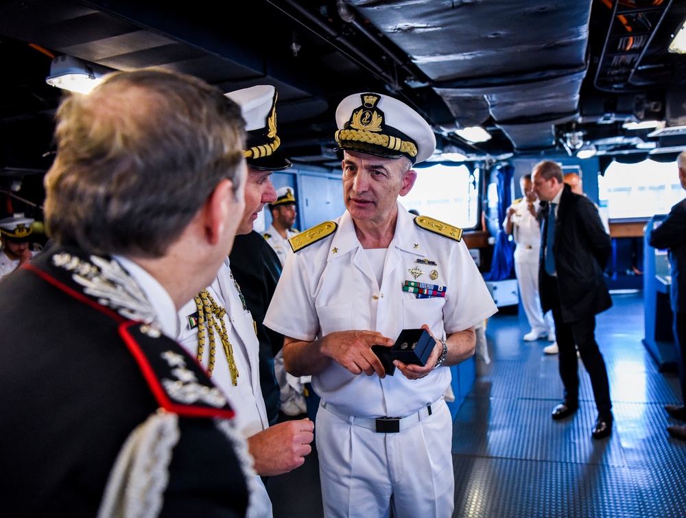 DVIDS - Images - SECNAV Visits NYC FLEET WEEK 2023 [Image 7 of 10]