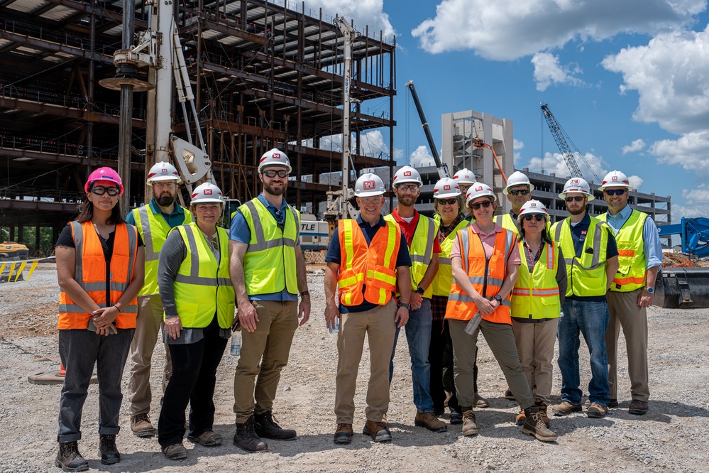 Leaders with U.S. Army ERDC Construction Engineering Research Laboratory visit Louisville District