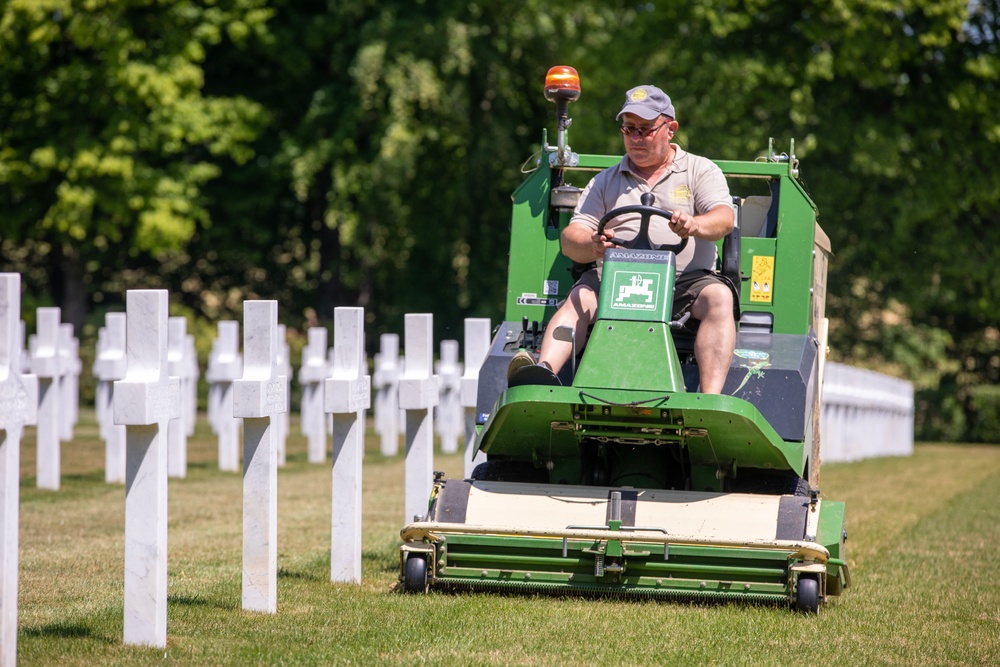 Ground crews prepare Oise-Aisne American Cemetery