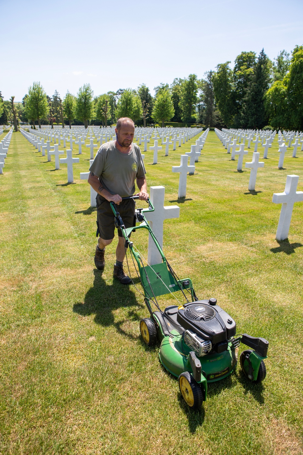 Ground crews prepare Oise-Aisne American Cemetery