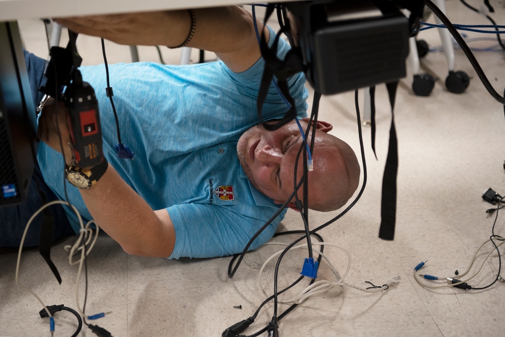 STARBASE Puerto Rico modernizes computer laboratory